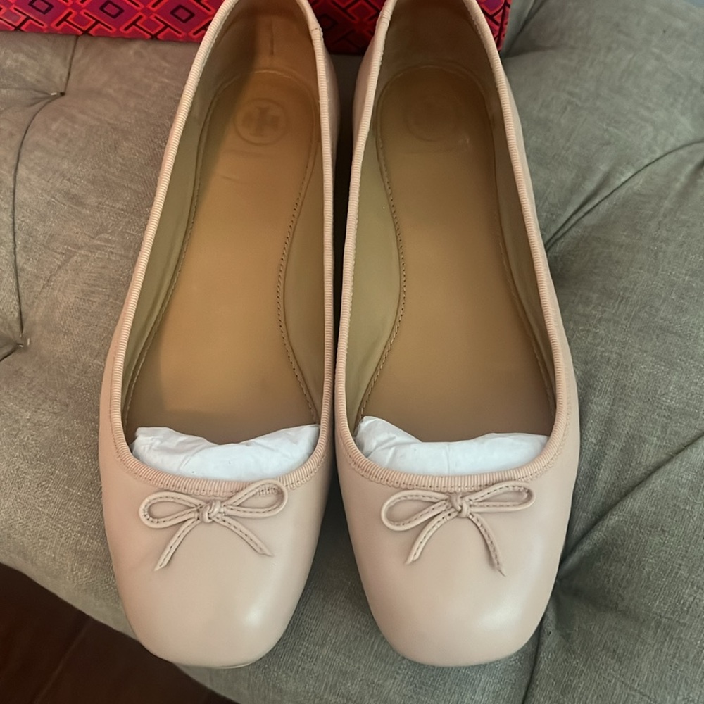 Tory Burch, Size 10 - sand, driver ballet flats - Picture 8 of 8